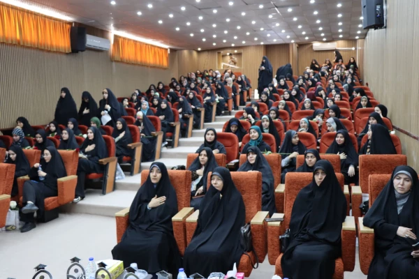 برگزار گردید: 

آیین دانش آموختگی دانشجو معلمان ورودی  سال 1400 پردیس حضرت معصومه (س) قم  2