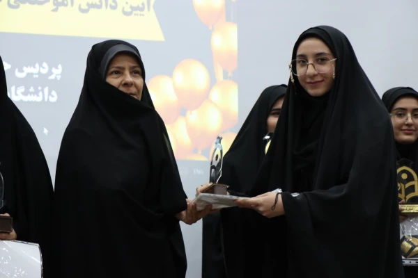 برگزار گردید: 

آیین دانش آموختگی دانشجو معلمان ورودی  سال 1400 پردیس حضرت معصومه (س) قم  2