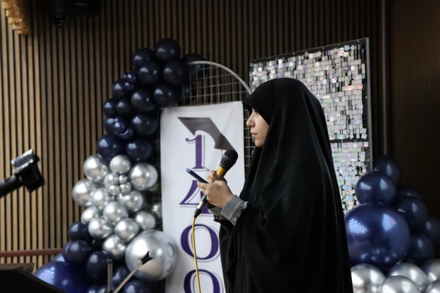 برگزار گردید: 

آیین دانش آموختگی دانشجو معلمان ورودی  سال 1400 پردیس حضرت معصومه (س) قم  2