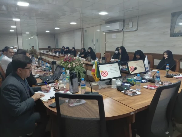 بازدید اعضای هیئت علمی دانشگاه فرهنگیان قم از پارک علم و فناوری استان قم 3