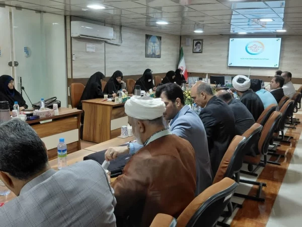 بازدید اعضای هیئت علمی دانشگاه فرهنگیان قم از پارک علم و فناوری استان قم 4