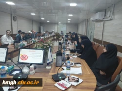 بازدید اعضای هیئت علمی دانشگاه فرهنگیان قم از پارک علم و فناوری استان قم 7