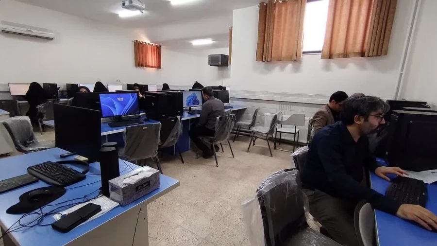 در پردیس حضرت معصومه(س) برگزار شد: 

آزمون الکترونیکی روانشناختی و درک مفاهیم قرآنی داوطلبان اعزام به مدارس خارج از کشور  2