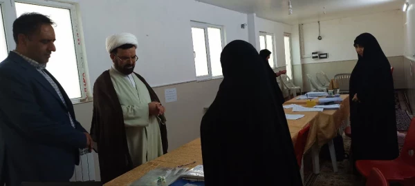بازدید سرپرست دانشگاه فرهنگیان استان قم از روند ثبت نام حضوری دانشجومعلمان ورودی 1404 3