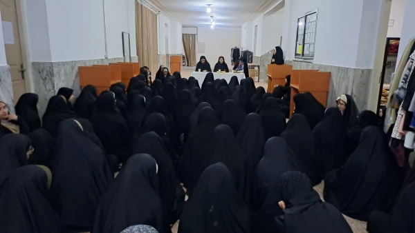 در خوابگاه شماره 2 پردیس حضرت معصومه(س) برگزار شد: 

نشست صمیمی رییس پردیس و سرپرستان سرای دانشجویی با دانشجومعلمان 2