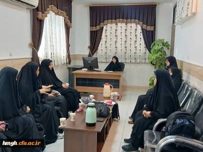 در ساختمان شماره 2 پردیس حضرت معصومه(س) برگزار گردید: 

نشست صمیمی و پرسش و پاسخ مسئولین پردیس با نمایندگان کلاس های آموزشی