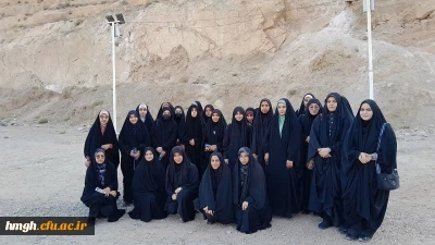 به مناسبت هفته تربیت بدنی و ورزش برگزار شد: 

برنامه کوهپیمایی گروهی دانشجومعلمان پردیس حضرت معصومه(س)