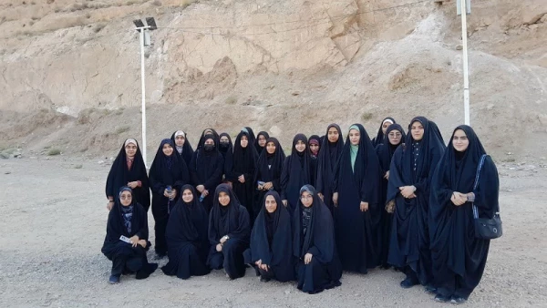 به مناسبت هفته تربیت بدنی و ورزش برگزار شد: 

برنامه کوهپیمایی گروهی دانشجومعلمان پردیس حضرت معصومه(س) 2