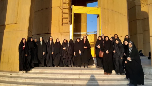 به مناسبت هفته تربیت بدنی و ورزش برگزار شد: 

برنامه کوهپیمایی گروهی دانشجومعلمان پردیس حضرت معصومه(س) 2