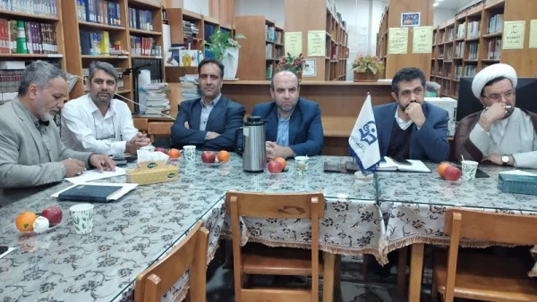 با حضور مسؤولان دانشگاه فرهنگیان استان قم برگزار شد: 

جلسه شورای اداری پردیس حضرت معصومه(س) 2