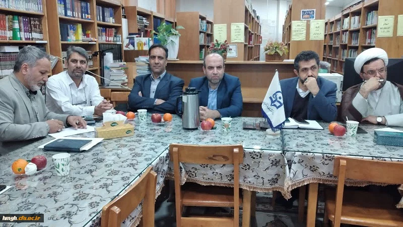 با حضور مسؤولان دانشگاه فرهنگیان استان قم برگزار شد: 

جلسه شورای اداری پردیس حضرت معصومه(س)
