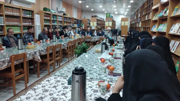 با حضور مسؤولان دانشگاه فرهنگیان استان قم برگزار شد: 

جلسه شورای اداری پردیس حضرت معصومه(س) 2