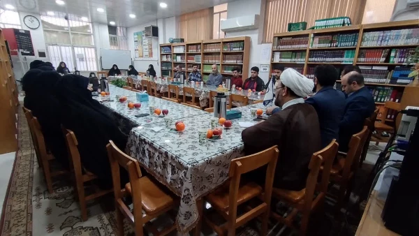 با حضور مسؤولان دانشگاه فرهنگیان استان قم برگزار شد: 

جلسه شورای اداری پردیس حضرت معصومه(س) 2