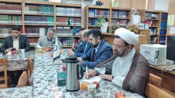 با حضور مسؤولان دانشگاه فرهنگیان استان قم برگزار شد: 

جلسه شورای اداری پردیس حضرت معصومه(س) 2